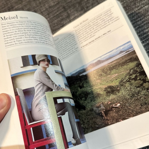 Le musée de la photo, book. - Picture 6 of 8